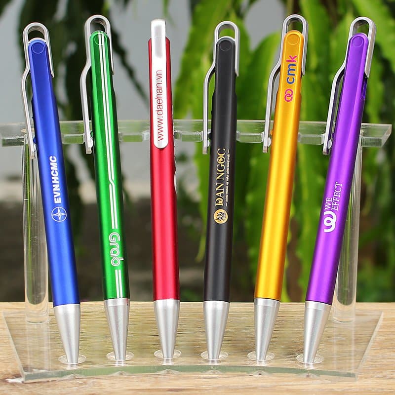 Bút bi nhựa DN-0723C